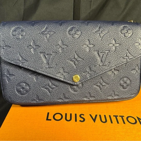 Louis Vuitton- Navy Pochette Félicie Empriente leather MSRP $1620 w/ Full Set - Picture 10 of 16
